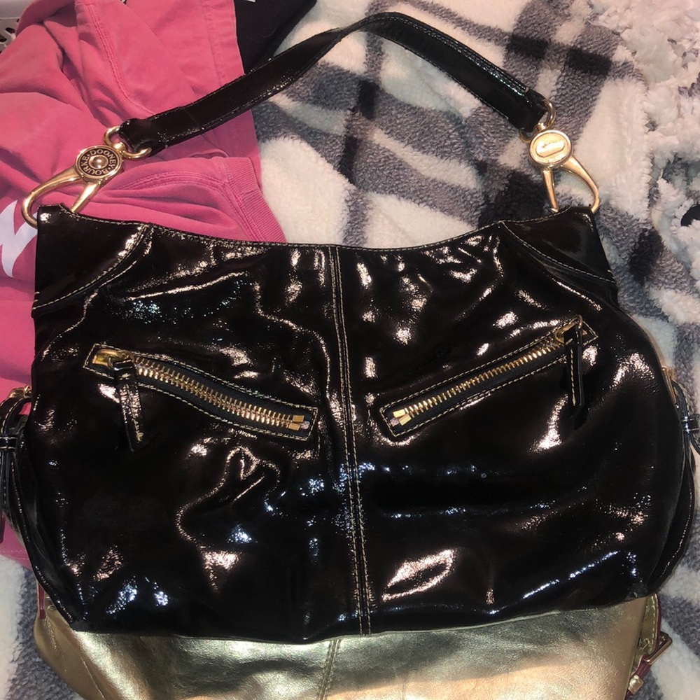 Dooney & Bourke leather purse